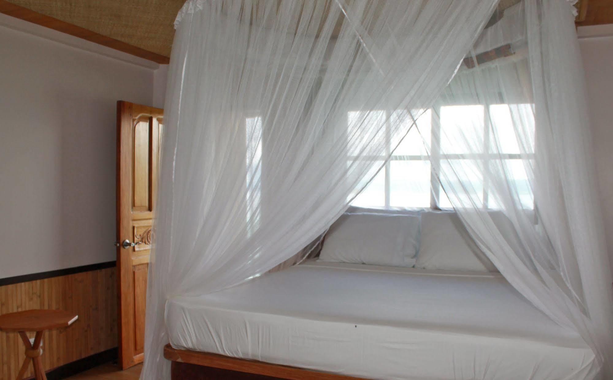 Noanoa Island (Adults Only) Hotel Тайтай Екстериор снимка