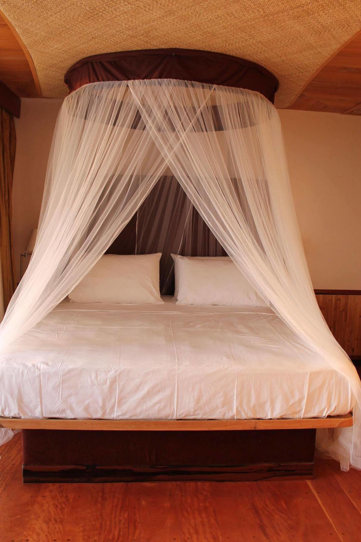 Noanoa Island (Adults Only) Hotel Тайтай Екстериор снимка